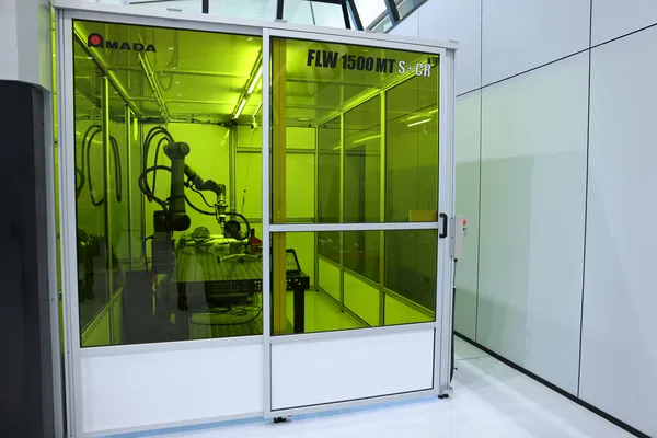 AMADA FLW 1500 MT S-CR laser-safe welding enclosure